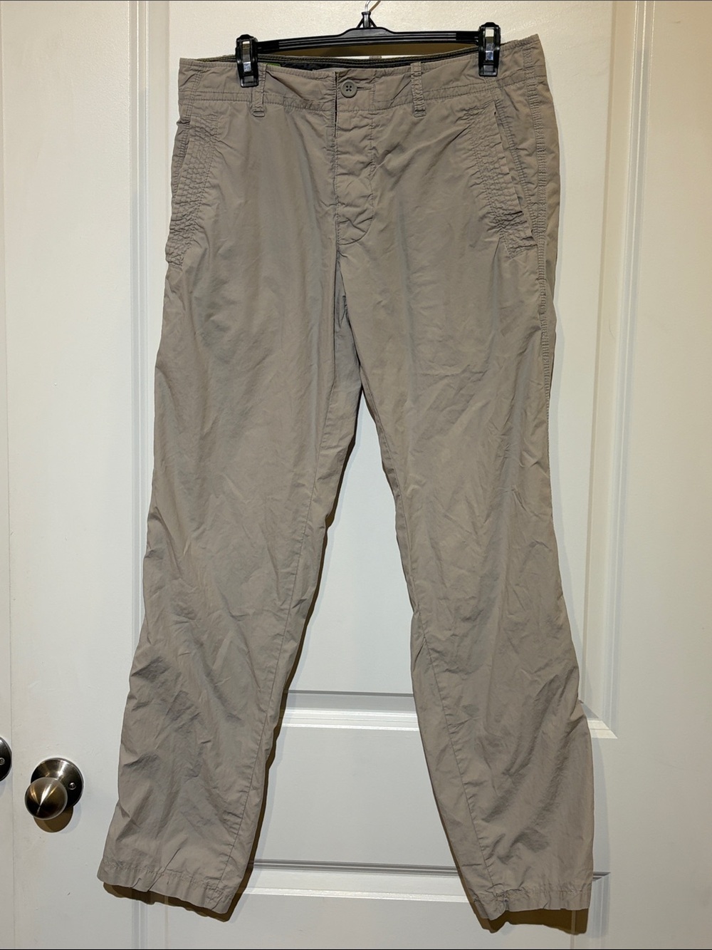Gap Women’s size 31 button front 100% cotton khaki pants